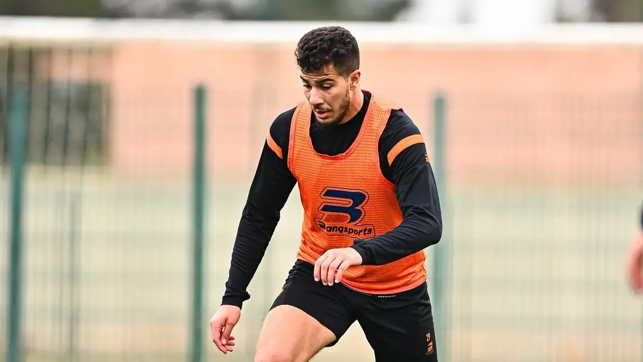 القنوات الناقلة لمواجهة نهضة بركان والكوكب المراكشي في الدوري المغربي وموعد اللقاء